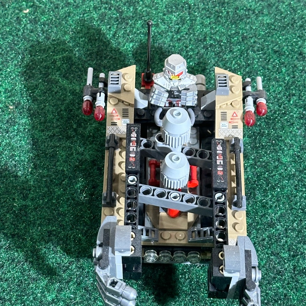 Lego - Picture 2 of 2